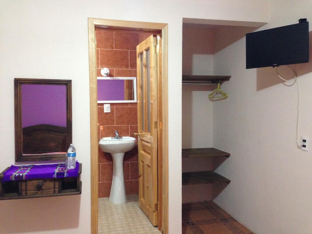 Hotel Posada Las Rosas San Cristóbal de Las Casas Rom bilde