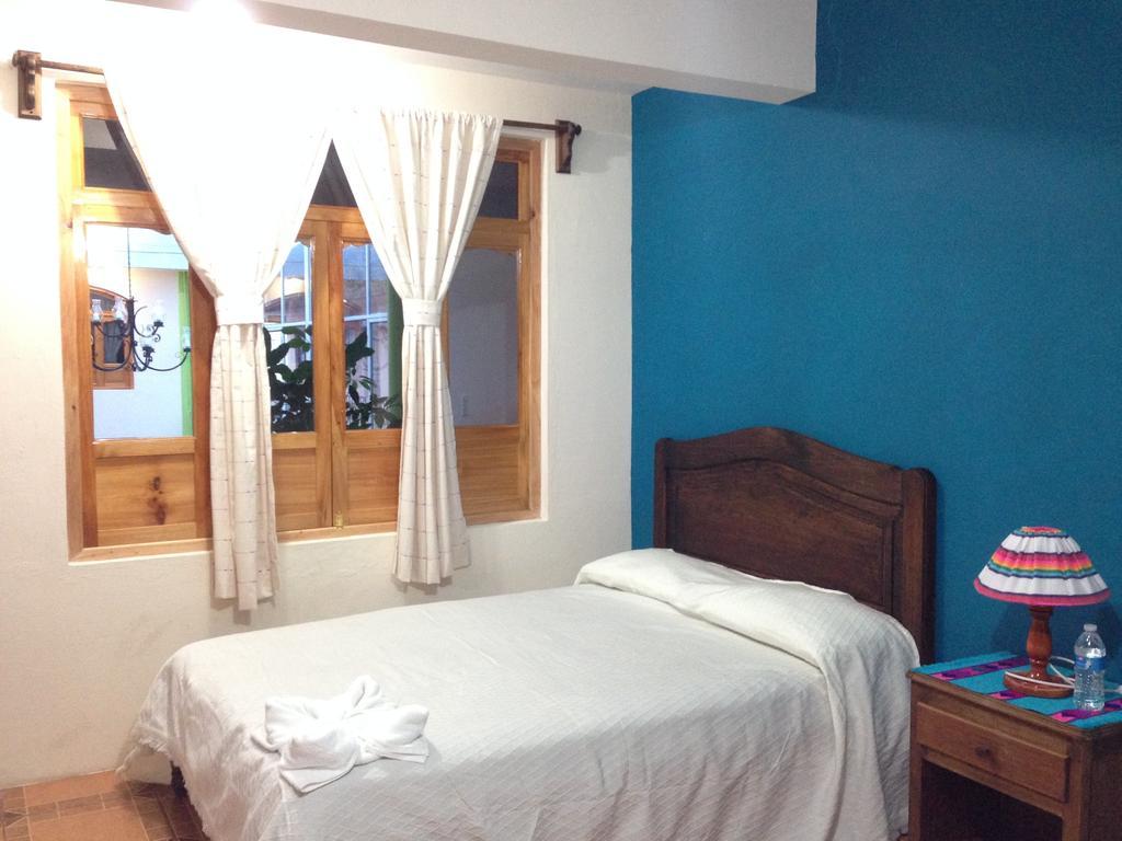 Hotel Posada Las Rosas San Cristóbal de Las Casas Rom bilde